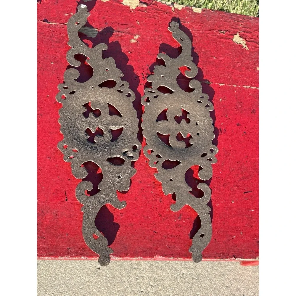 Vintage Set Of 2 Cast Iron Scroll Topper Old World Wall Plaque Decor 18